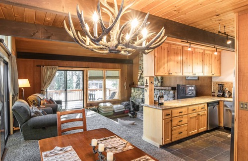 Carnelian Bay House | Relaxing Carnelian Bay Retreat - within walking distance to lake