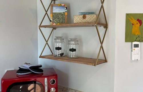 Earlewood House | Relaxing COLA Retro Home