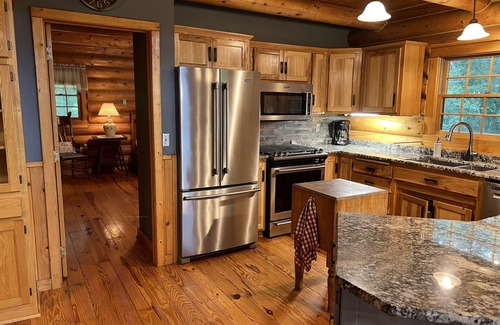 Stearns County House | Relaxing Country Log House on 65 wooded acres