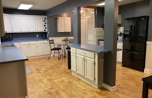 Hendersonville House | Relaxing Home within 20 minutes to Hendersonville or Lake Lure