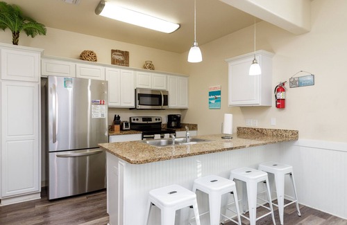 Corpus Christi House | Relaxing Island Escape w/a Heated Pool, Private Patio, and Close to the Beach