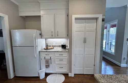 Lake Murray of Richland House | Relaxing Lake House | Private Dock, Grill & Games