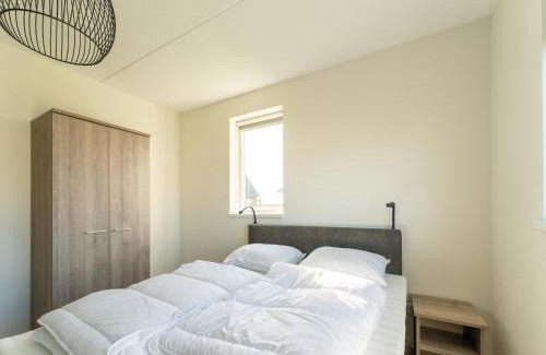 Scherpenisse House | Relaxing Nature Retreat w Beach, cleaning included