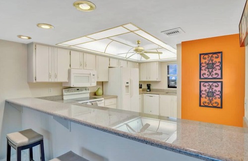 Port Orange Apartment | Relaxing Ocean Condo Steps from the Beach