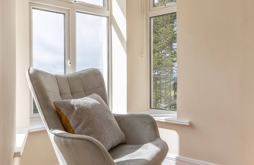 Errit House | Relaxing Private Country Escape with Hot Tub