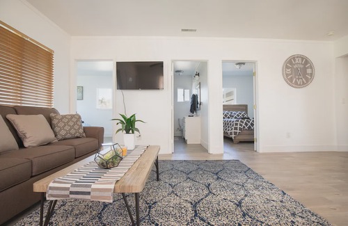 West Sacramento House | Relaxing Retreat | Hot Tub | 2 miles from Downtown Sacramento