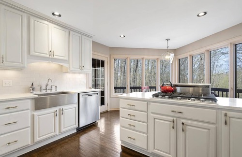 Birchwood Farms House | Relaxing Retreat - Close to Downtown Harbor Springs and Ski Resorts!