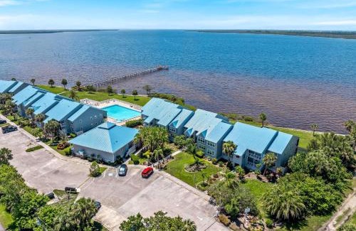 Port Charlotte House | Relaxing Riverfront Haven Heated Pool River Views
