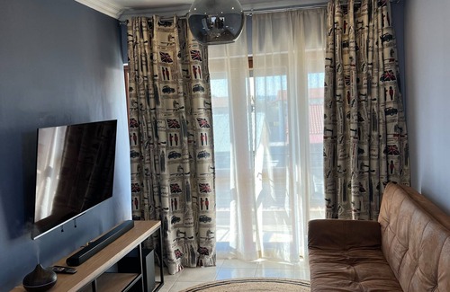 Greater Johannesburg Metropolitan Area Apartment | Relaxing SMART home, in a secure estate, close to Mall of Africa