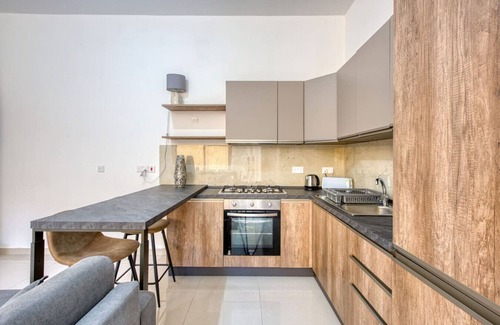 Xaghra Apartment | Relaxing Xaghra Apartment With BBQ Amenities