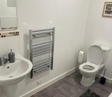 Wolverhampton Apartment | Remarkable 2-Bed Apartment in Wolverhampton