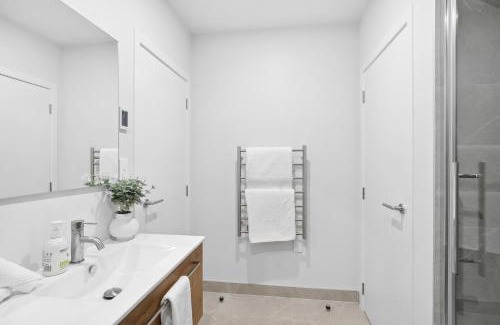 Kawarau Falls Apartment | Remarkable Modern Living Prime Location