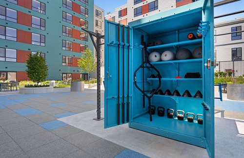 Revere Apartment | Remarkable Revere Studio w/Fire Pit, Pool, Gym, BBQ, W/D, by Blueground