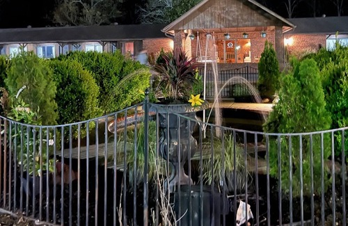 Wappapello Resort | Remodeled 2 Queen Room with high speed internet