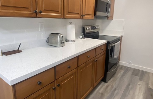 Central Oakland Park Apartment | Remodeled 2BR apt near beach + dtwn Ft. Lauderdale
