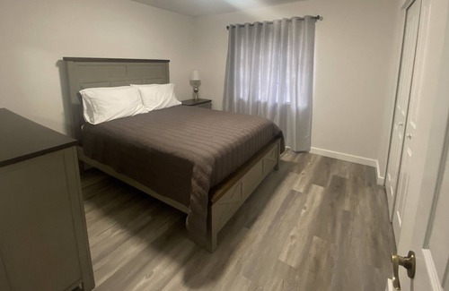 Central Oakland Park Apartment | Remodeled 2BR apt near beach + dtwn Ft. Lauderdale