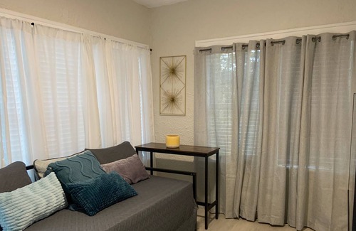 West Little River House | Remodeled cute house, neor of all, sleep 6