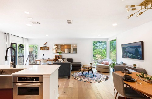 Barton Hills House | Remodeled duplex in Barton Hills with open kitchen, great patio. Sunset views.