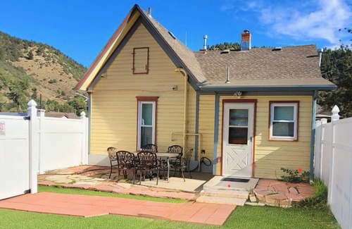 Idaho Springs House | Remodeled home in the heart of historic Idaho Springs STR 2022-12