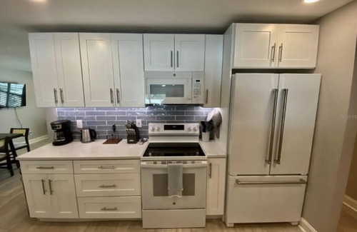 Palma Sola House | Remodeled Pool Home in NW Bradenton - Just 5 miles to Anna Maria Island!