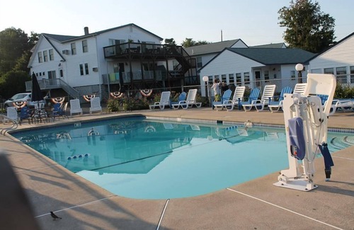 Wells Cottage | Remodeled Unit near pool and Jacuzzi at Watercrest Cottages, Wells Maine