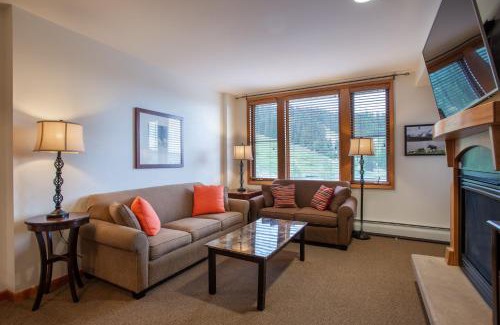 Winter Park Apartment | Remodeled Zephyr Mountain Lodge condo with upgraded furnishings and Slope Side View condo