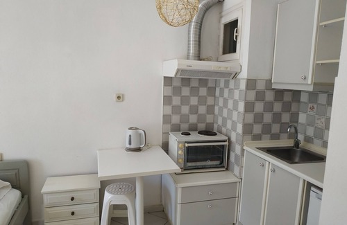 Agia Pelagia Apartment | Renia Studios -studio for 2 Pers With a Swimming Pool