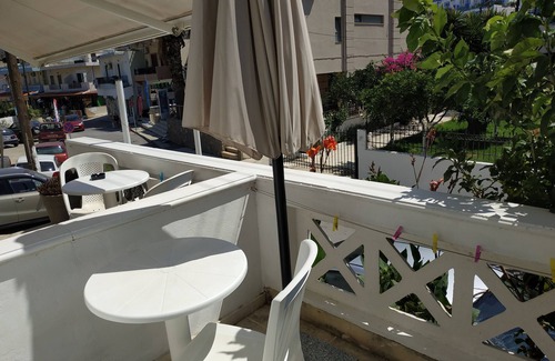 Agia Pelagia Apartment | Renia Studios -studio for 2 Pers With a Swimming Pool