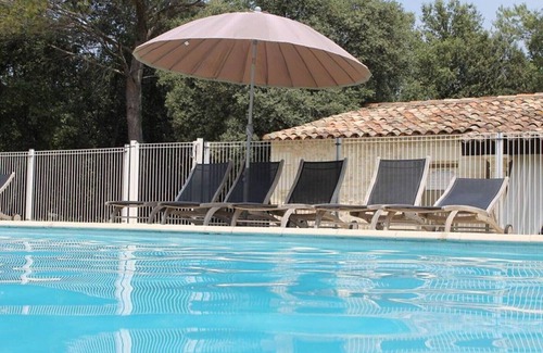 Arpaillargues-et-Aureillac Apartment | RENOIR Cottage - Mas de Rey Uzès