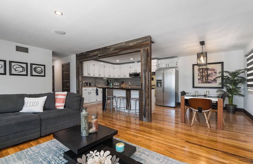 West University House | Reno Retreat – 3 BR/2 BA House – Kayaks