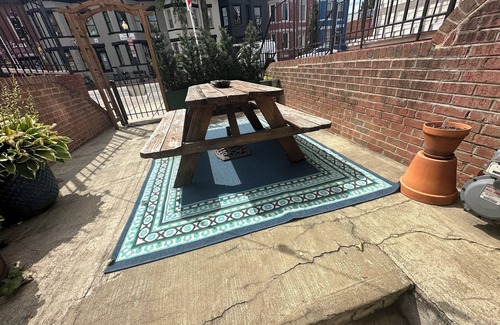Bloomingdale Apartment | Renovated 2 bed/2 full bath with PRIVATE ENTRANCE, outdoor patio in central DC