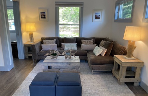 Mattituck Cottage | Renovated 2 BR Cottage-Perfect for North Fork Beach,Vineyard,Wedding Vacations!