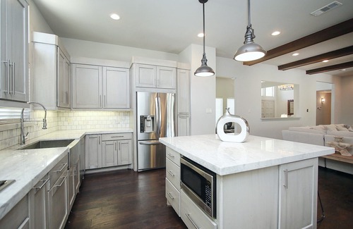 Houston House | Renovated 5 Bedroom, 4 Bath Private Home Fully-furnished near MDA TMC Galleria