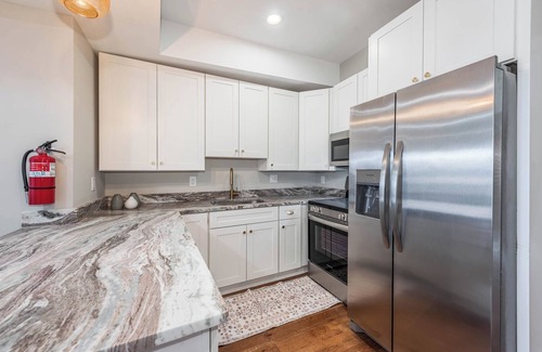 Upper Fells Point Apartment | Renovated apartment in walking Distance to Fells waterfront, Hopkins & P.Park