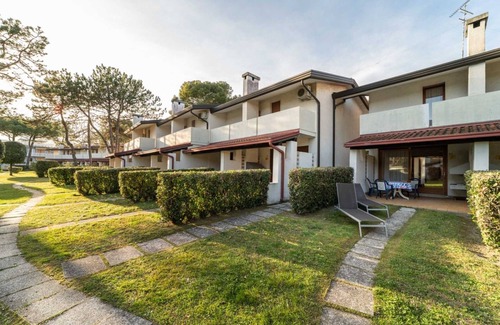 Bibione Lido dei Pini Apartment | Renovated apartment with garden