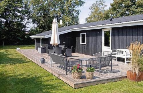 Juelsminde House | Renovated Cottage in Juelsminde - By Traum Ferienwohnungen
