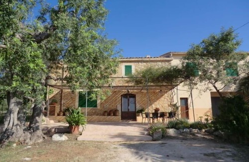 Binissalem House | Renovated country house with child-safe pool and sports field