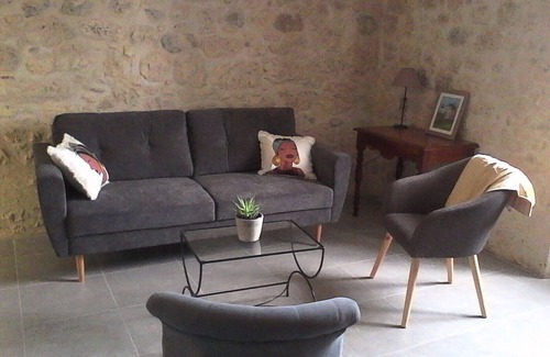 Nerac House | Renovated country house