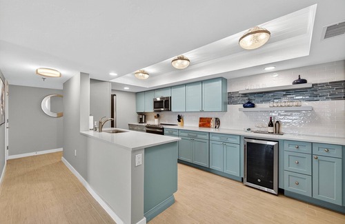 Ormond-by-the-Sea Condo | Renovated direct oceanfront condo with spacious balcony, heated pool, and garage parking