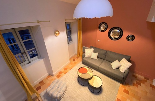 Decre-Cathedrale Apartment | Renovated duplex in the heart of the historic district