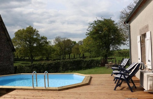 Echassieres Cottage | Renovated farmhouse with private pool, Wi-Fi and air conditioning