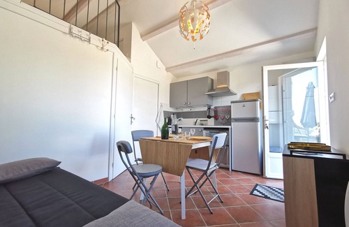 Polignac Cottage | Renovated house with large garden in Polignac