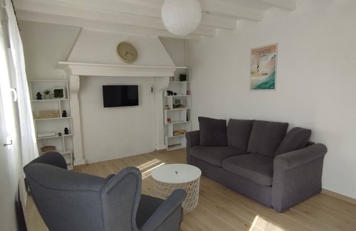 Leon House | Renovated Landaise 2 bdrms near Lake Léon