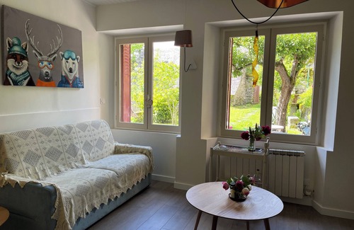 Cadeac House | Renovated mountain house in a haven of peace.