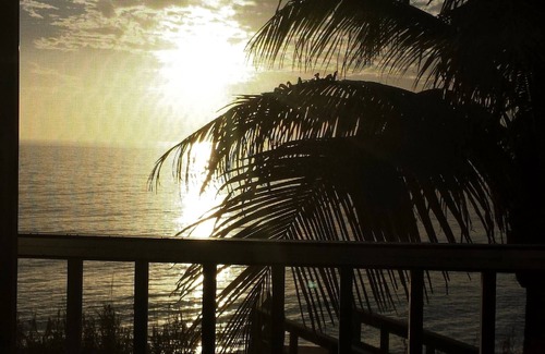 Siesta Key Condo | RENOVATED Oceanfront 2 Bedroom/2Bath Oasis