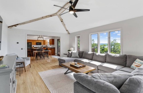Canandaigua House | Renovated Spacious Canandaigua Lake House with Hot Tub and Sauna