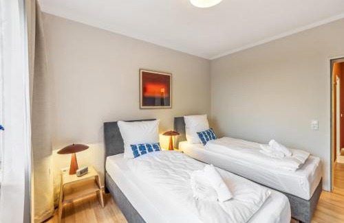 Bad Bevensen Apartment | Renovierte Komfortable 3 Zi I Wohnung I Bahnhofsnähe I 3 Balkone I Netflix I Xbox One I 6 Betten