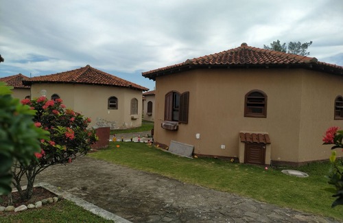 Rio das Ostras House | Rent Beachfront Chalet with 2 refurbished suites bathroom PNE