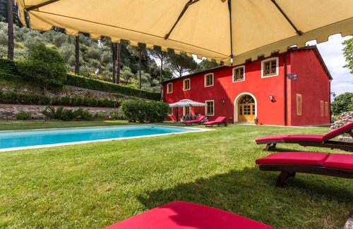 Badia Cantignano Villa | Rent luxury villas in Vorno