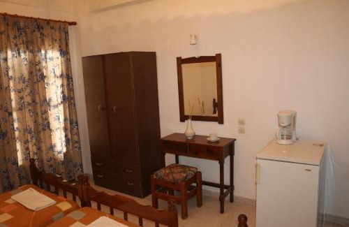 Kalamaki Apartment | Rent Rooms Katerina